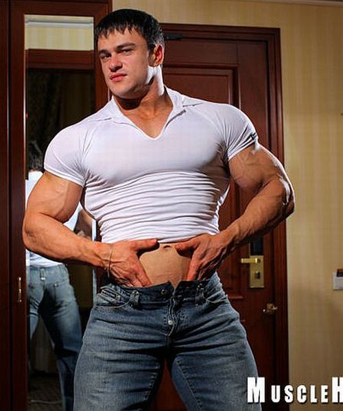 500px x 599px - Anatoly Demidov Huge Euro Hunk At MuscleHunks! | Men 4 Men Live | Gay Porn  Blog